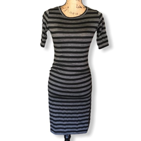{LuLaRoe} New Julia Striped Dress - Picture 1 of 6